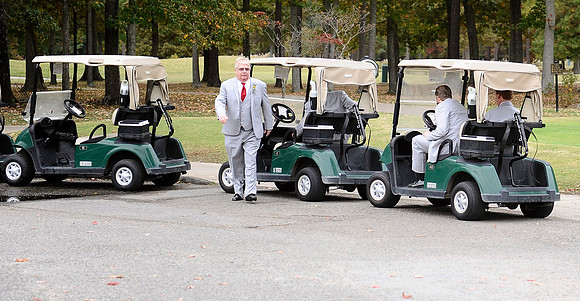 Outtake: When at a country club, travel as members do.