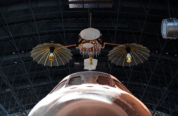 Space Shuttle Discovery